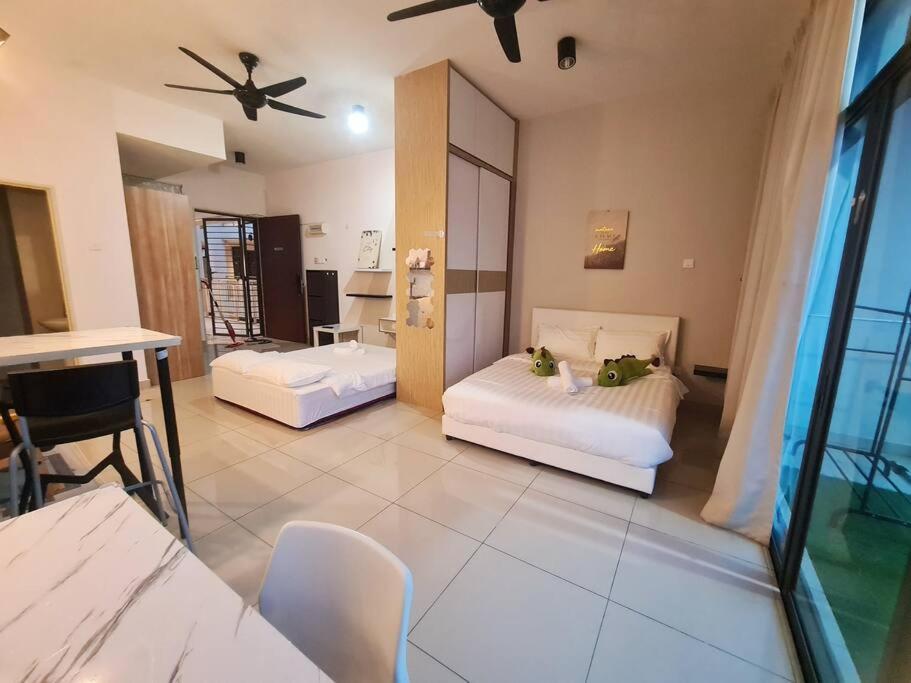 Apartment Lovely View Balcony Palazio Mount Austin By Gdragon *