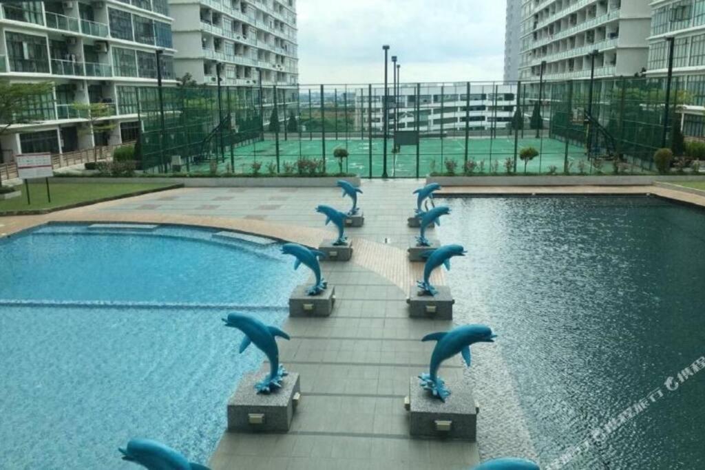 Lovely View Balcony Palazio Mount Austin By Gdragon Johor Bahru